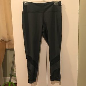 Z by Zella Capri Leggings